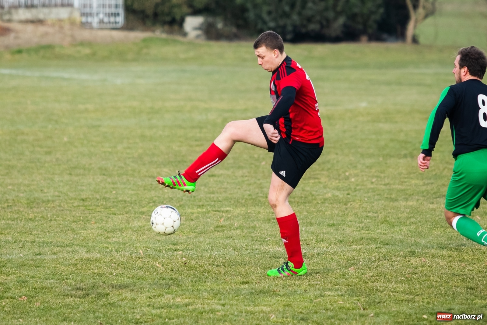 Zdjęcie w galerii na portalu naszraciborz.pl: Kanonada w Pietraszynie. Rezerwy Czyżowic górą [FOTO] wiadomości z regionu