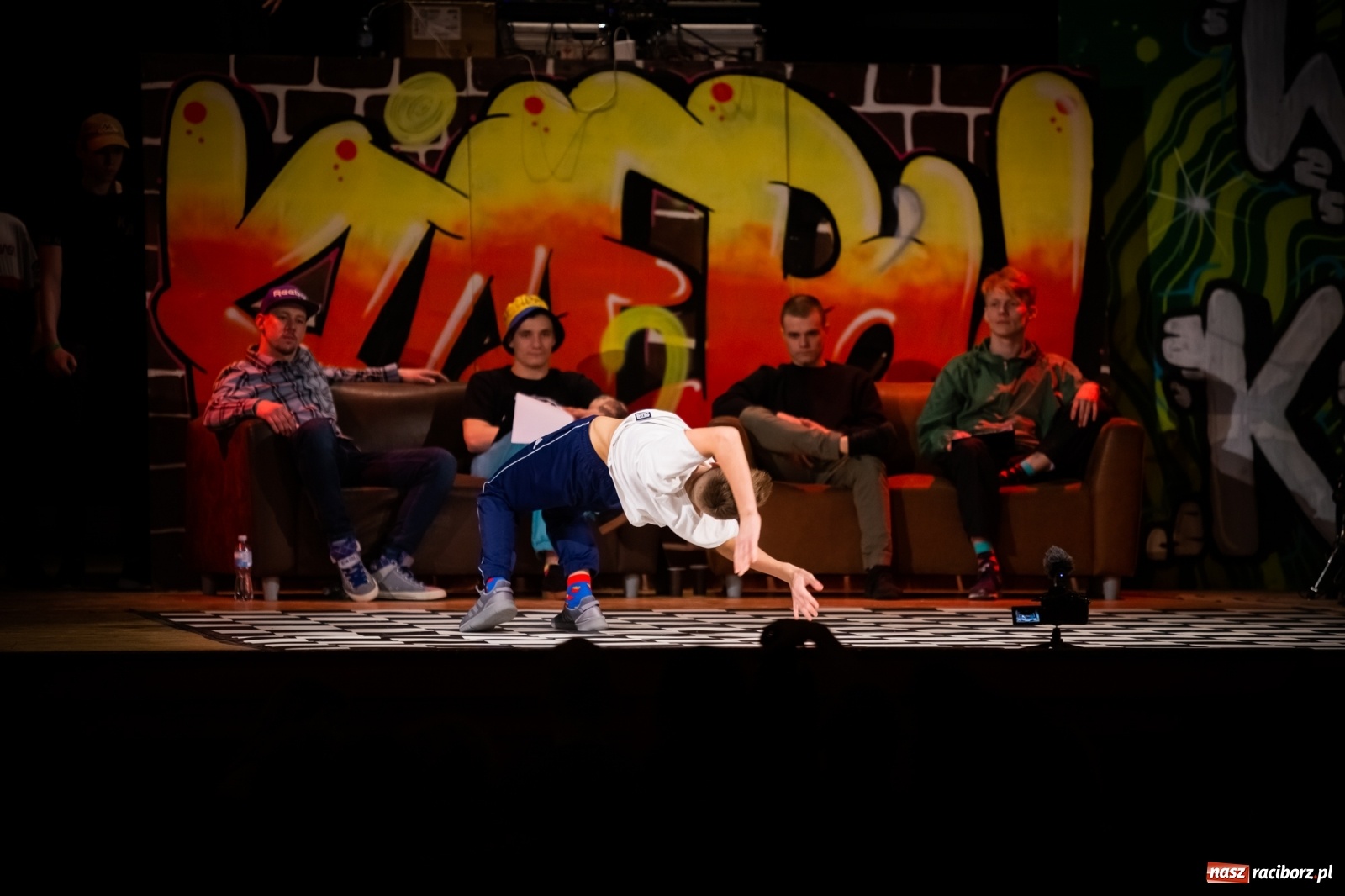 Zdjęcie w galerii na portalu naszraciborz.pl: Ogólnopolskie zawody breakingowe w RCK wiadomości z regionu
