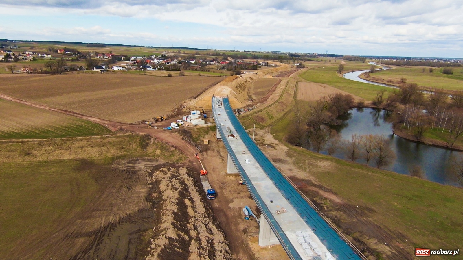 Zdjęcie w galerii na portalu naszraciborz.pl: Raport z budowy wschodniej obwodnicy [FOTO, WIDEO] wiadomości z regionu