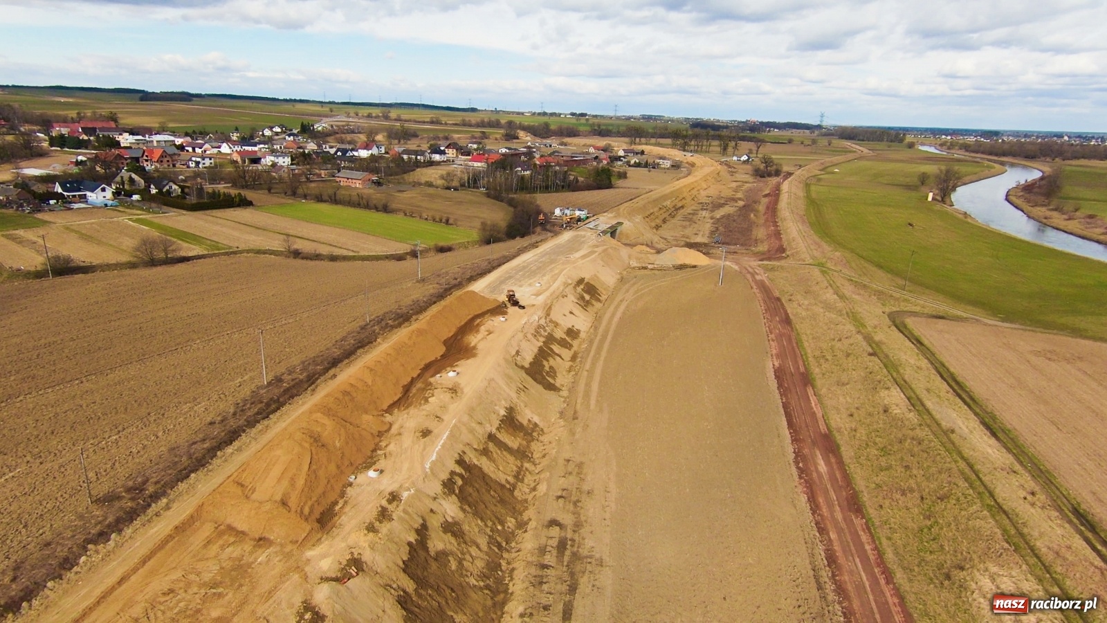 Zdjęcie w galerii na portalu naszraciborz.pl: Raport z budowy wschodniej obwodnicy [FOTO, WIDEO] wiadomości z regionu