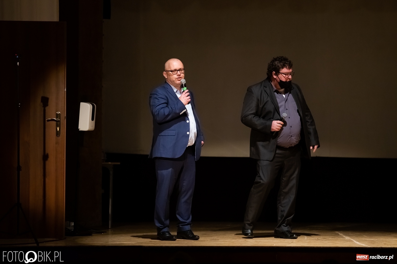 Zdjęcie w galerii na portalu naszraciborz.pl: In Memoriam. Szczypiński i Mitręga udostępnili nowy film w YouTube wiadomości z regionu