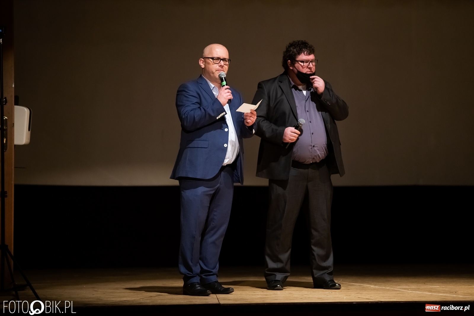 Zdjęcie w galerii na portalu naszraciborz.pl: In Memoriam. Szczypiński i Mitręga udostępnili nowy film w YouTube wiadomości z regionu