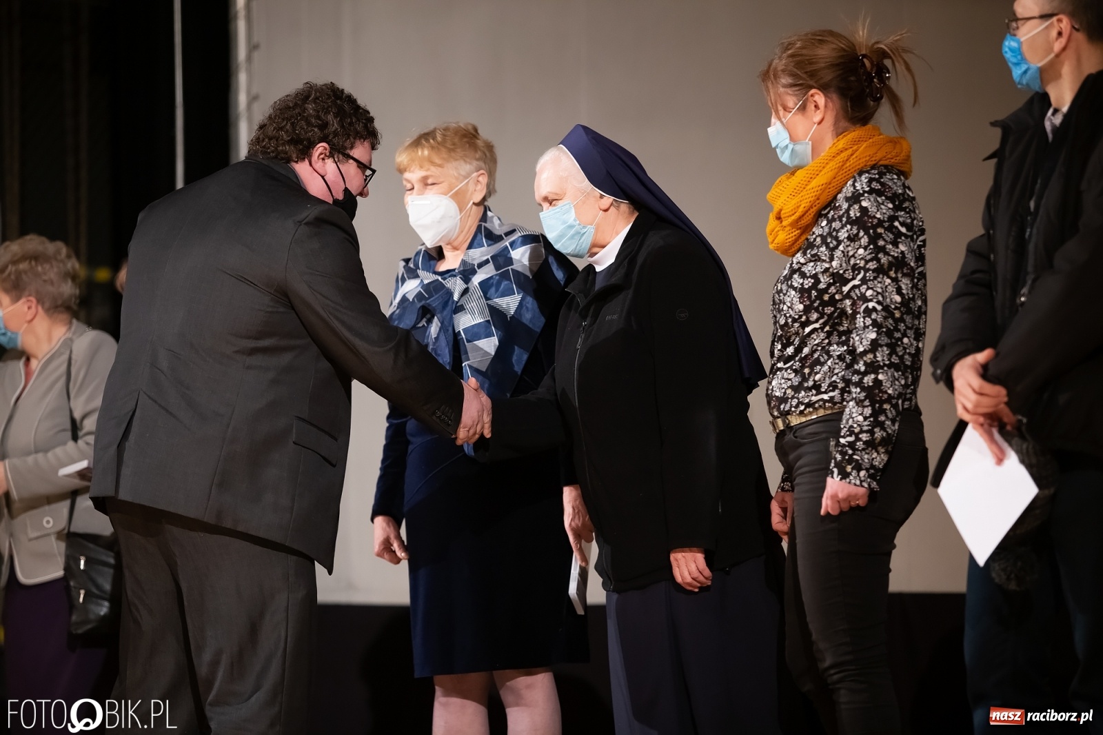 Zdjęcie w galerii na portalu naszraciborz.pl: In Memoriam. Szczypiński i Mitręga udostępnili nowy film w YouTube wiadomości z regionu