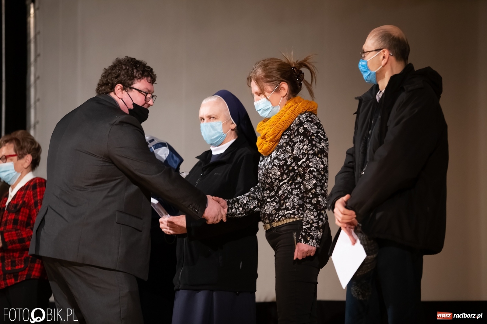 Zdjęcie w galerii na portalu naszraciborz.pl: In Memoriam. Szczypiński i Mitręga udostępnili nowy film w YouTube wiadomości z regionu