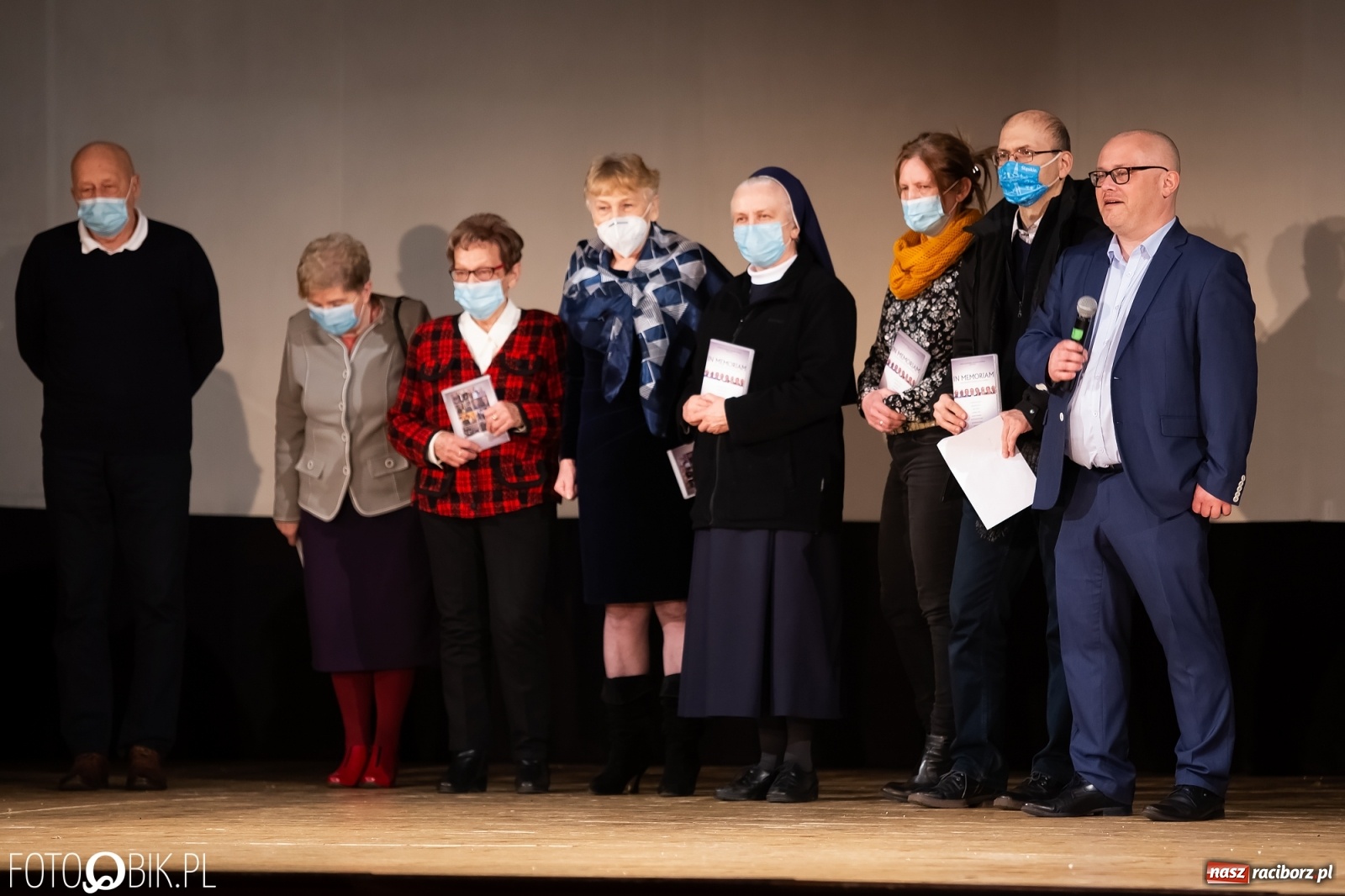 Zdjęcie w galerii na portalu naszraciborz.pl: In Memoriam. Szczypiński i Mitręga udostępnili nowy film w YouTube wiadomości z regionu
