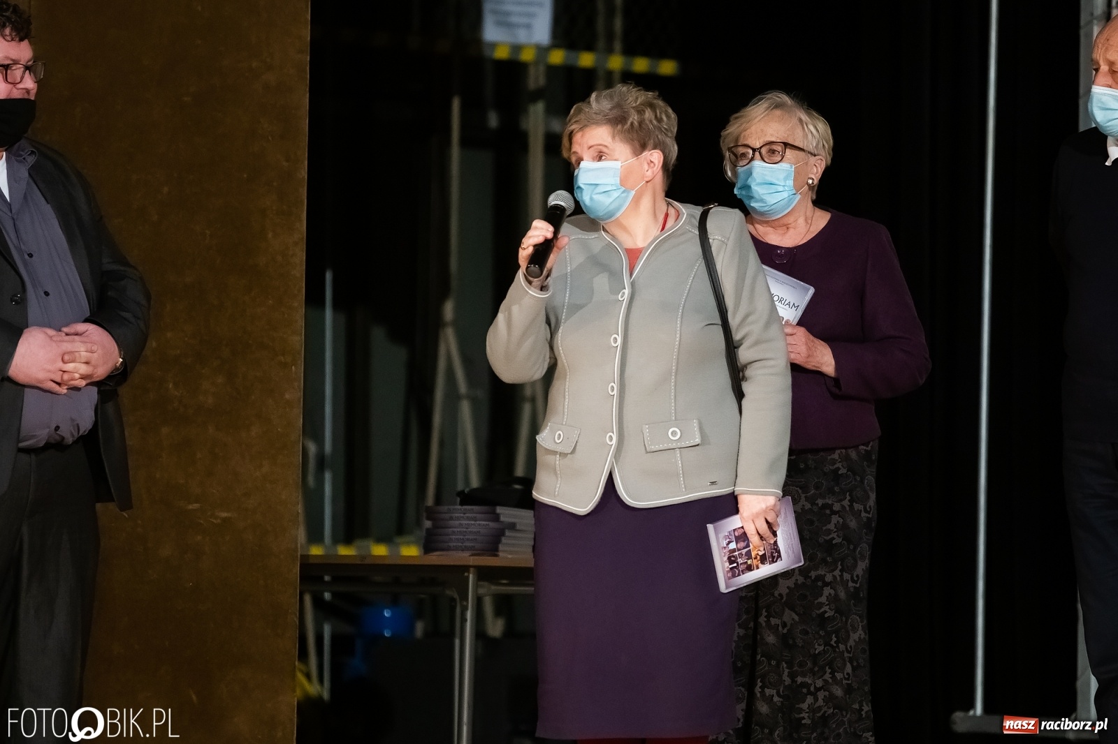 Zdjęcie w galerii na portalu naszraciborz.pl: In Memoriam. Szczypiński i Mitręga udostępnili nowy film w YouTube wiadomości z regionu