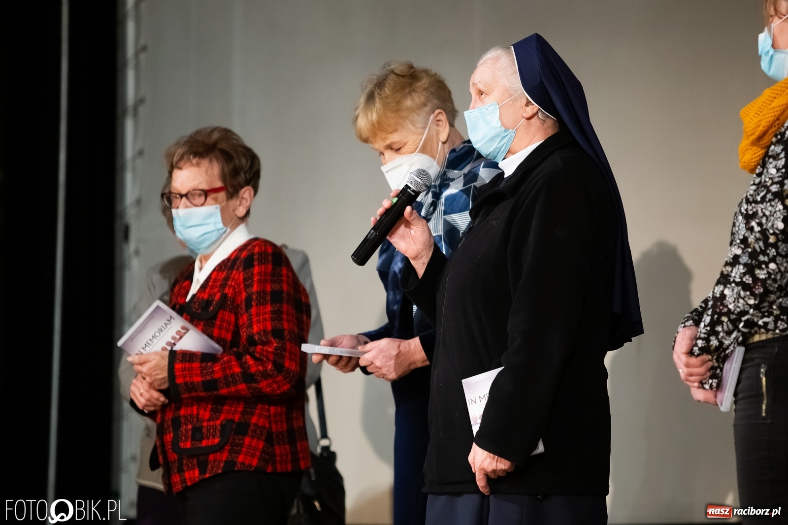 Zdjęcie w galerii na portalu naszraciborz.pl: In Memoriam. Szczypiński i Mitręga udostępnili nowy film w YouTube wiadomości z regionu