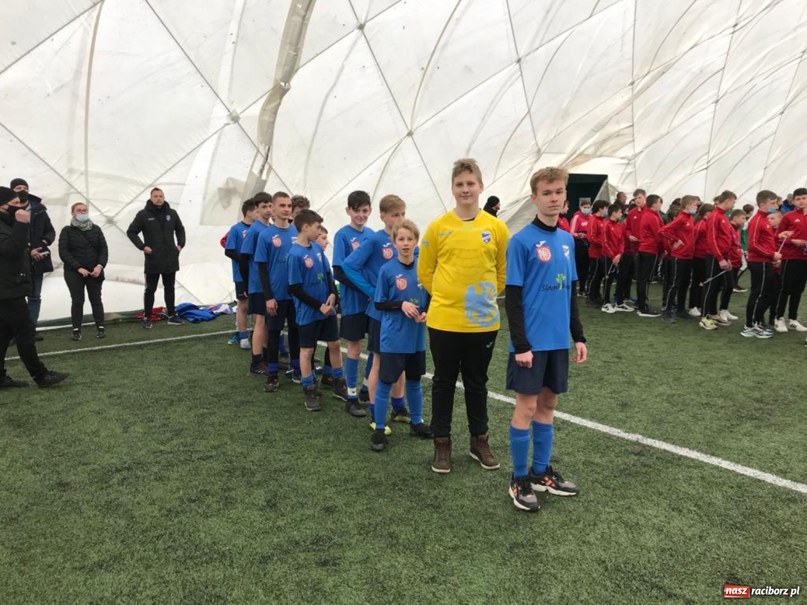 Zdjęcie w galerii na portalu naszraciborz.pl: Trampkarze Unii z wygraną w Głuchołazach wiadomości z regionu