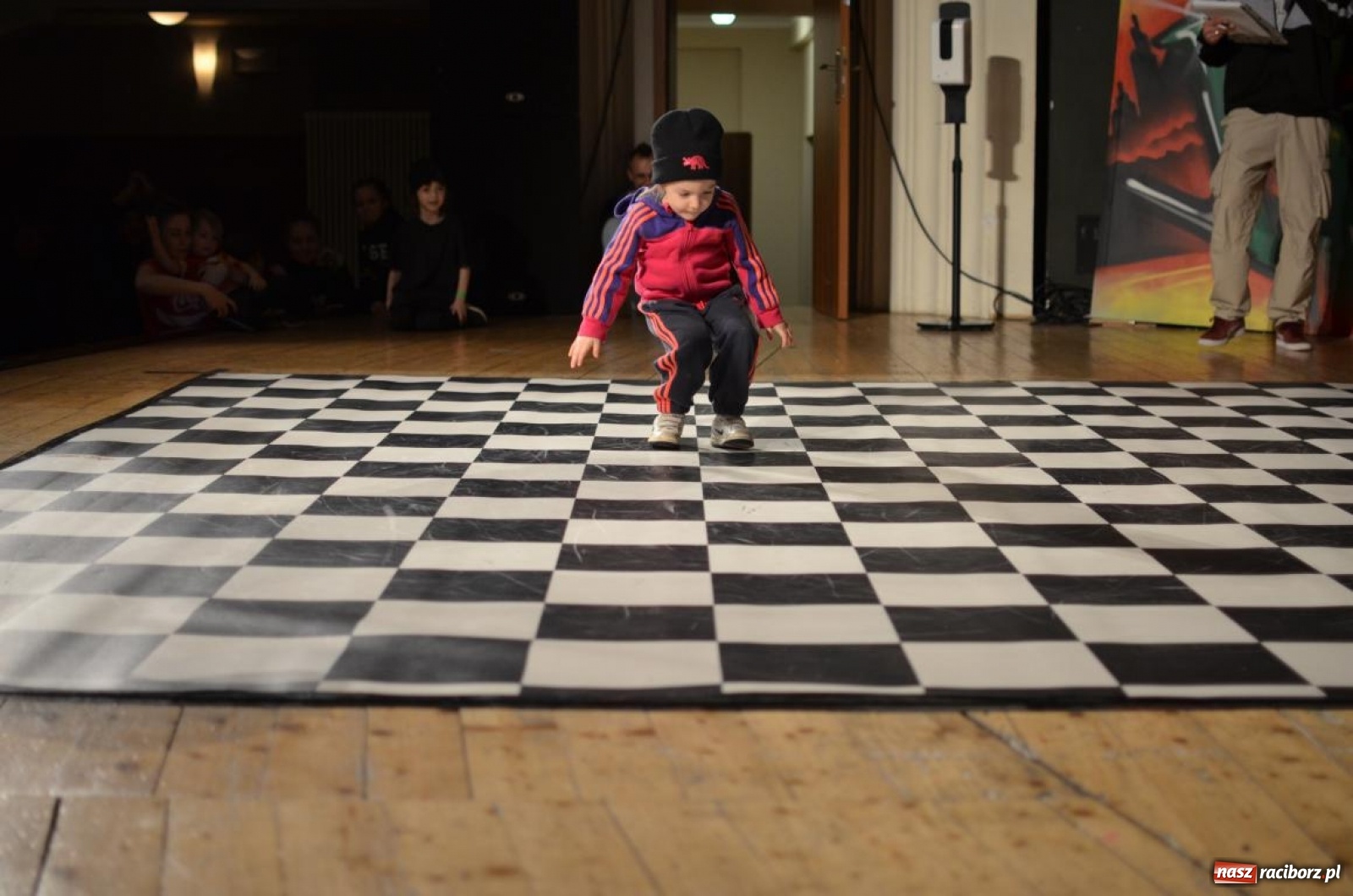 Zdjęcie w galerii na portalu naszraciborz.pl: Blisko stu uczestników BREAK THE TASK w Raciborzu wiadomości z regionu