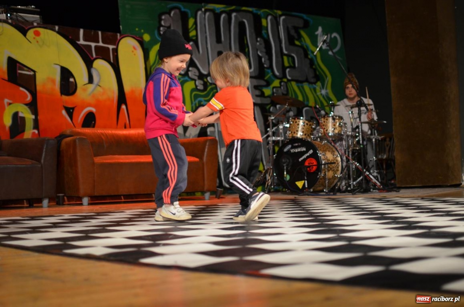 Zdjęcie w galerii na portalu naszraciborz.pl: Blisko stu uczestników BREAK THE TASK w Raciborzu wiadomości z regionu