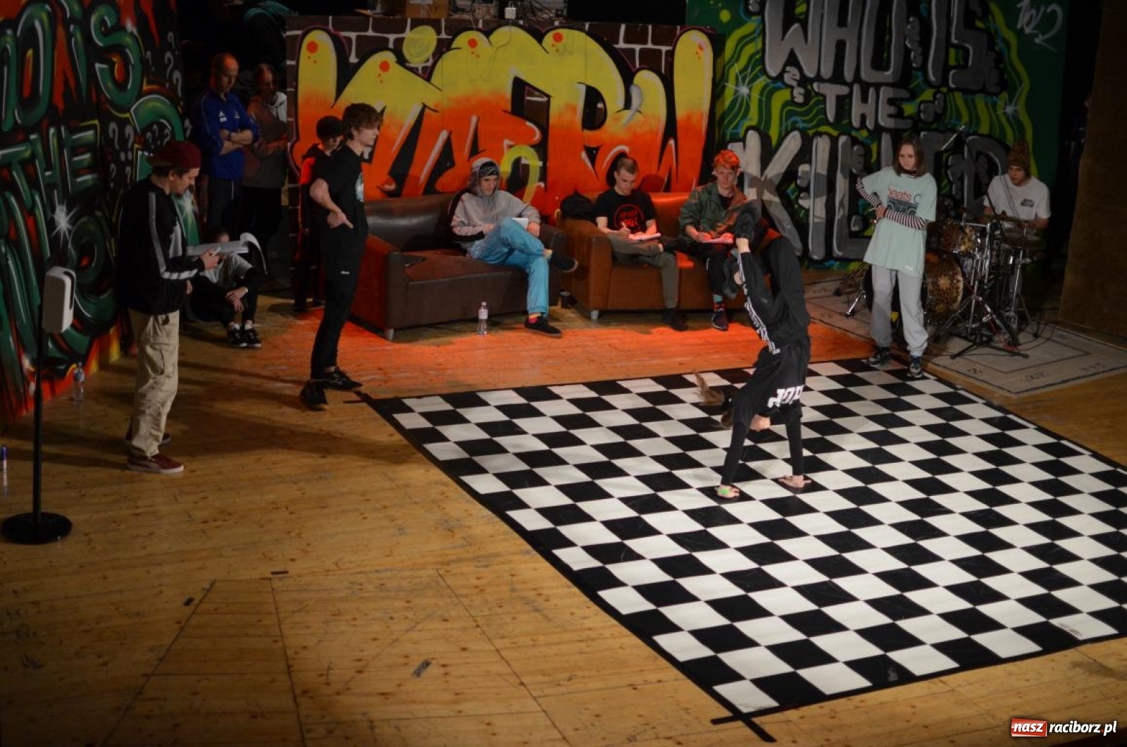 Zdjęcie w galerii na portalu naszraciborz.pl: Blisko stu uczestników BREAK THE TASK w Raciborzu wiadomości z regionu