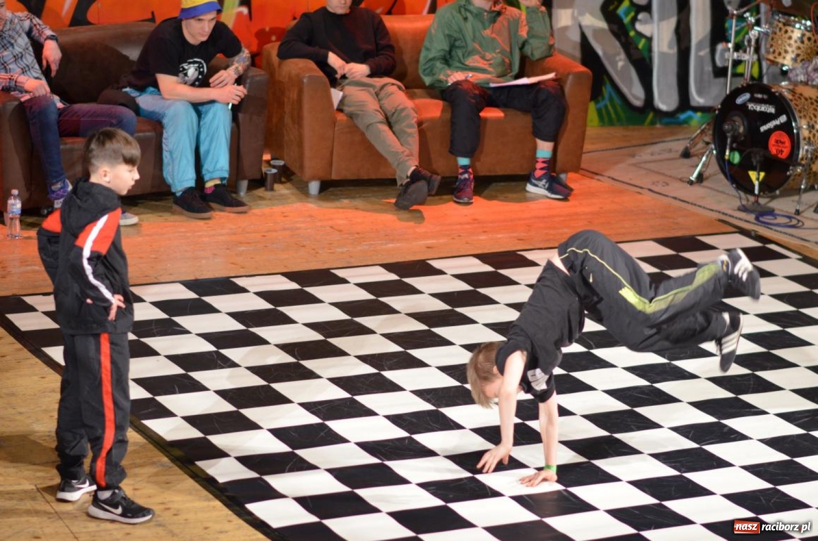 Zdjęcie w galerii na portalu naszraciborz.pl: Blisko stu uczestników BREAK THE TASK w Raciborzu wiadomości z regionu