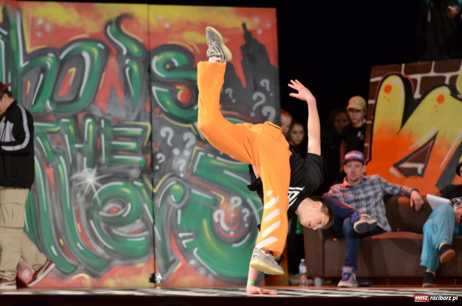 Zdjęcie w galerii na portalu naszraciborz.pl: Blisko stu uczestników BREAK THE TASK w Raciborzu wiadomości z regionu