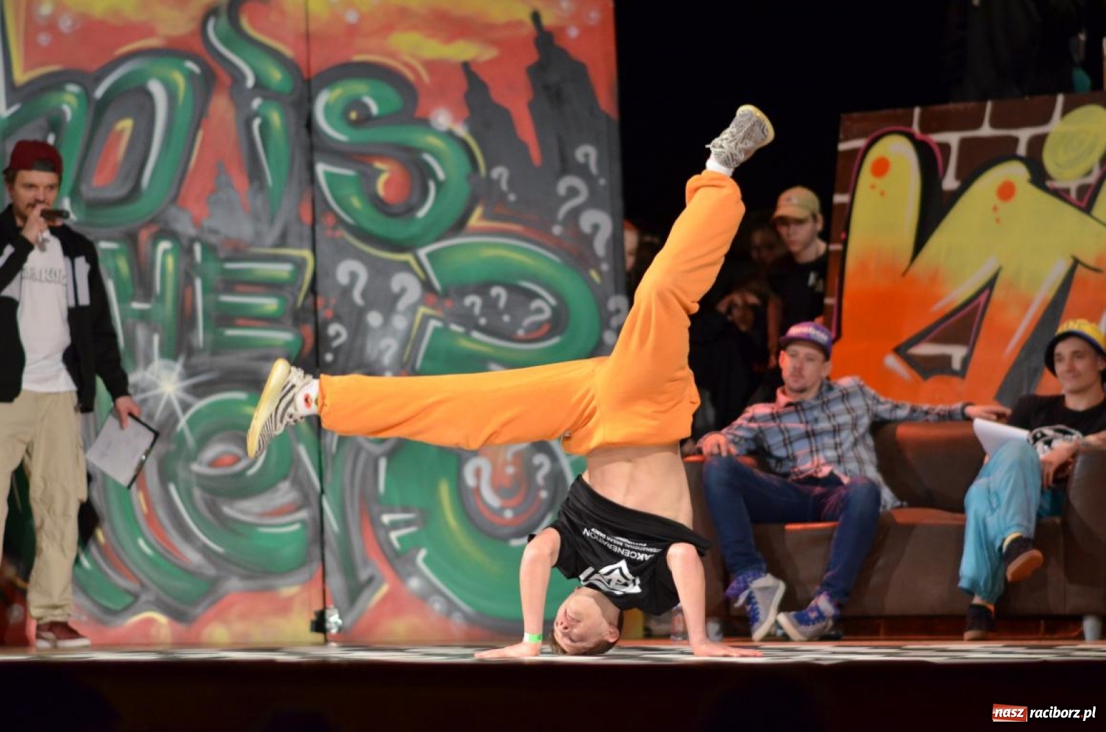 Zdjęcie w galerii na portalu naszraciborz.pl: Blisko stu uczestników BREAK THE TASK w Raciborzu wiadomości z regionu