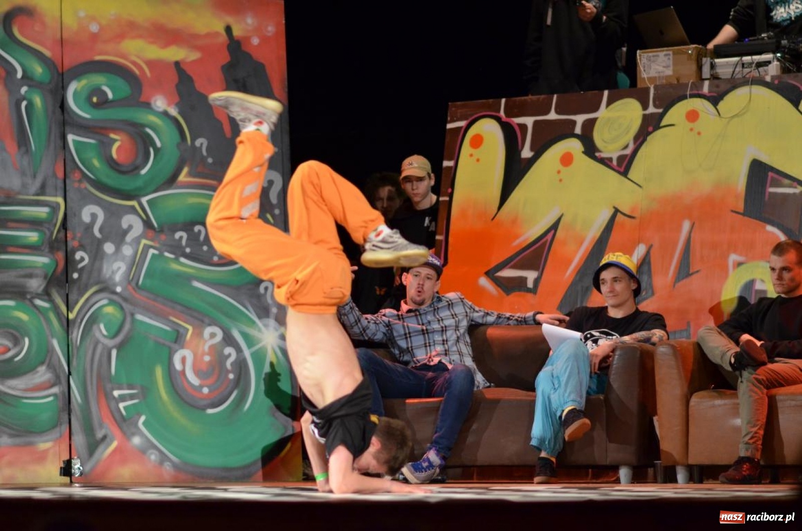 Zdjęcie w galerii na portalu naszraciborz.pl: Blisko stu uczestników BREAK THE TASK w Raciborzu wiadomości z regionu