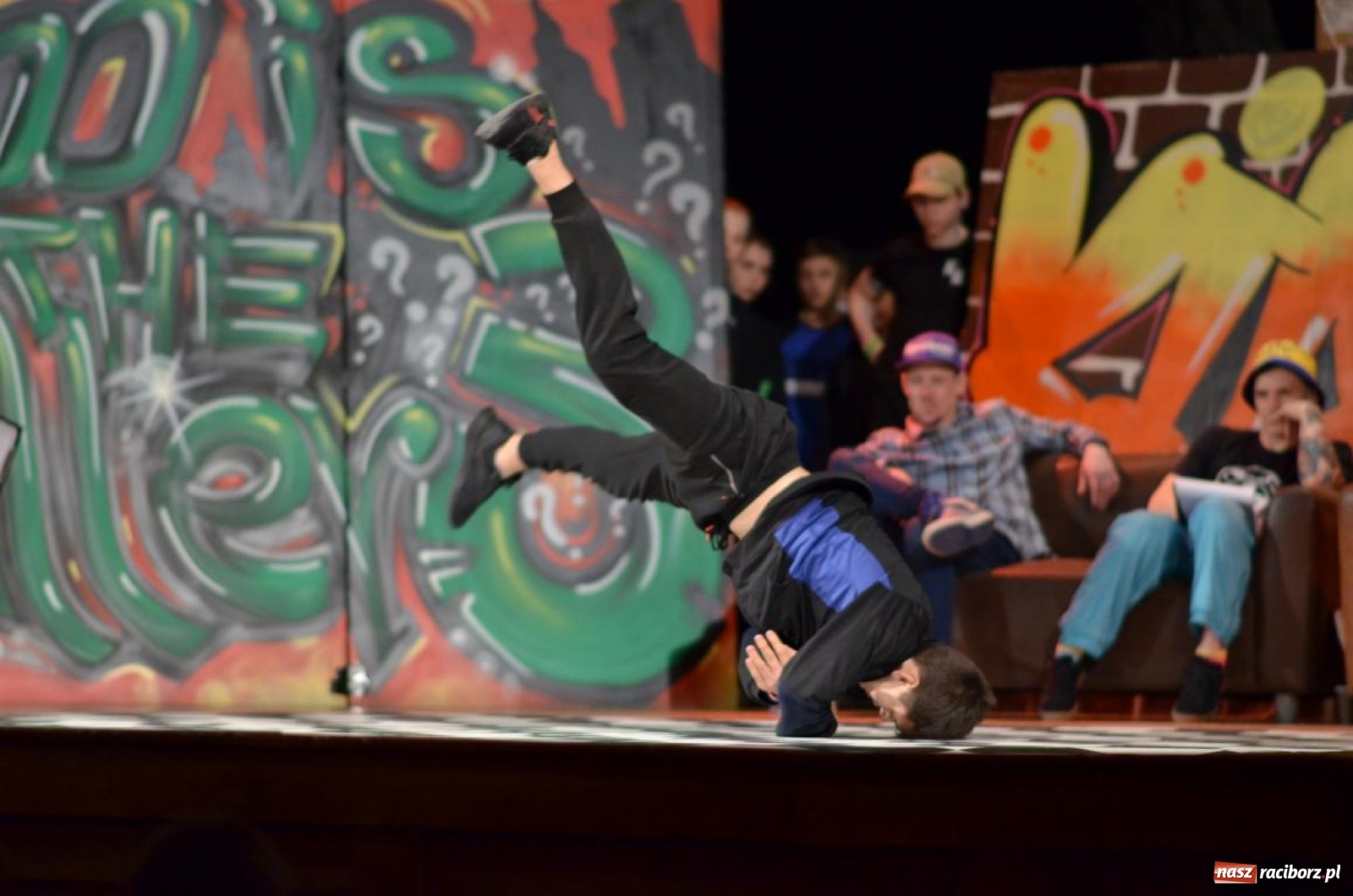 Zdjęcie w galerii na portalu naszraciborz.pl: Blisko stu uczestników BREAK THE TASK w Raciborzu wiadomości z regionu