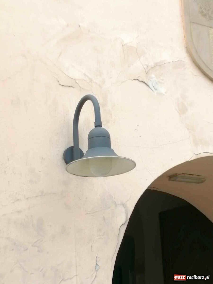 Zdjęcie w galerii na portalu naszraciborz.pl: Czytelnik alarmuje. Zamek wymaga kosztownych napraw wiadomości z regionu