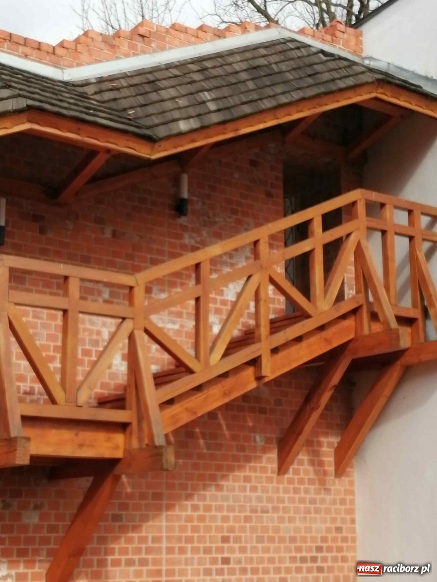 Zdjęcie w galerii na portalu naszraciborz.pl: Czytelnik alarmuje. Zamek wymaga kosztownych napraw wiadomości z regionu