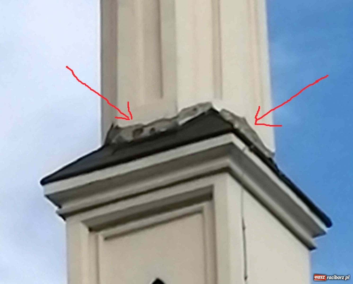 Zdjęcie w galerii na portalu naszraciborz.pl: Czytelnik alarmuje. Zamek wymaga kosztownych napraw wiadomości z regionu