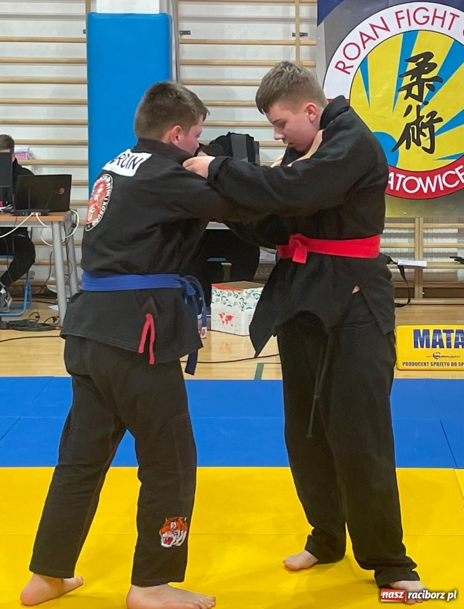 Zdjęcie w galerii na portalu naszraciborz.pl: Łamatorzy z Raciborza na podium w Katowicach wiadomości z regionu