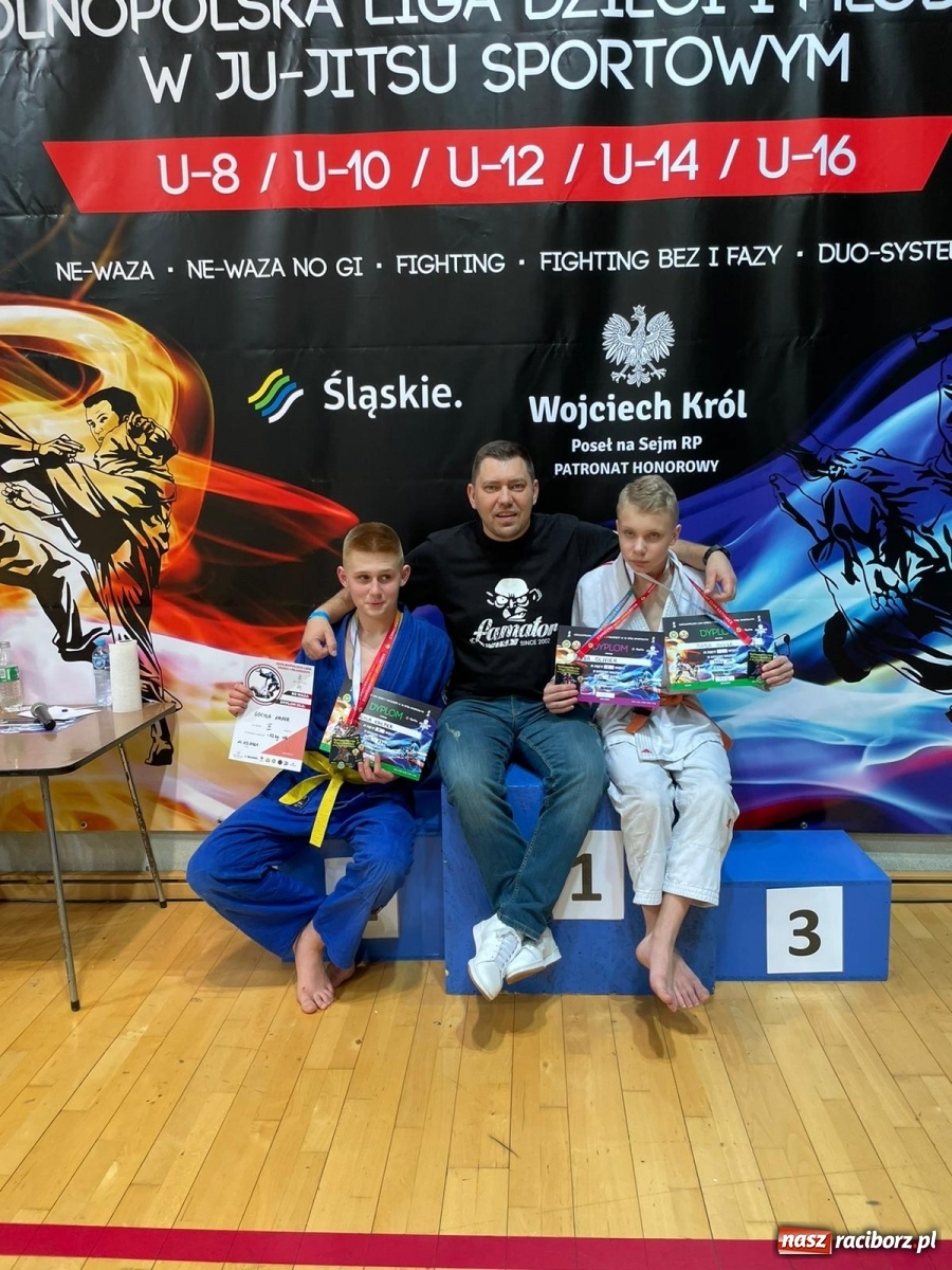 Zdjęcie w galerii na portalu naszraciborz.pl: Łamatorzy z Raciborza na podium w Katowicach wiadomości z regionu