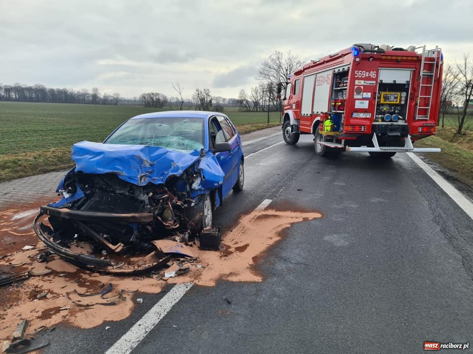 Zdjęcie w galerii na portalu naszraciborz.pl: Dwa poważne zdarzenia drogowe na DK 45 w gm. Krzyżanowice oraz w Rudzie Kozielskiej [FOTO] wiadomości z regionu