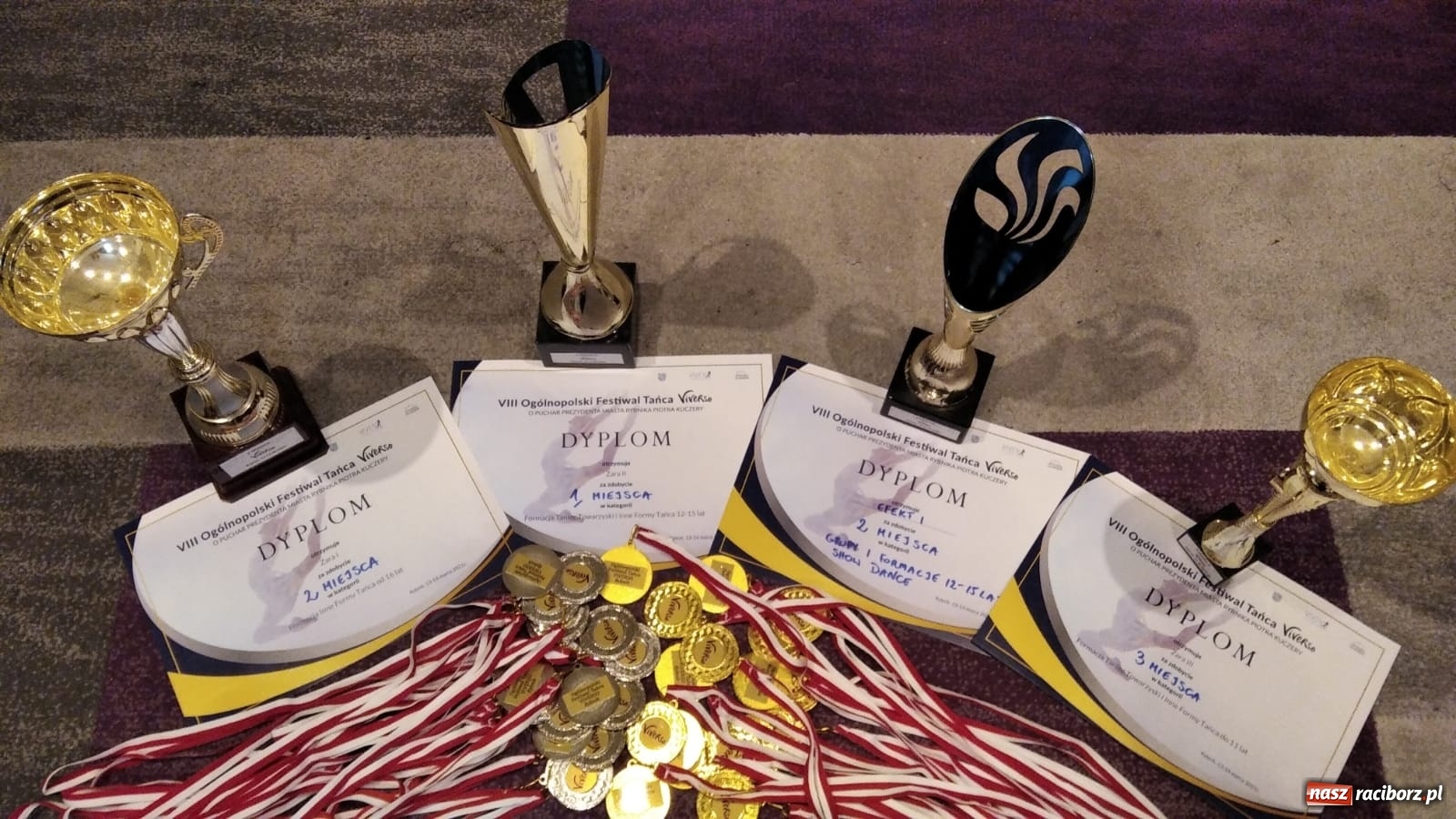 Zdjęcie w galerii na portalu naszraciborz.pl: Stowarzyszenia Źródło i Bajtel z sukcesami zaprezentowały się w Rybniku wiadomości z regionu