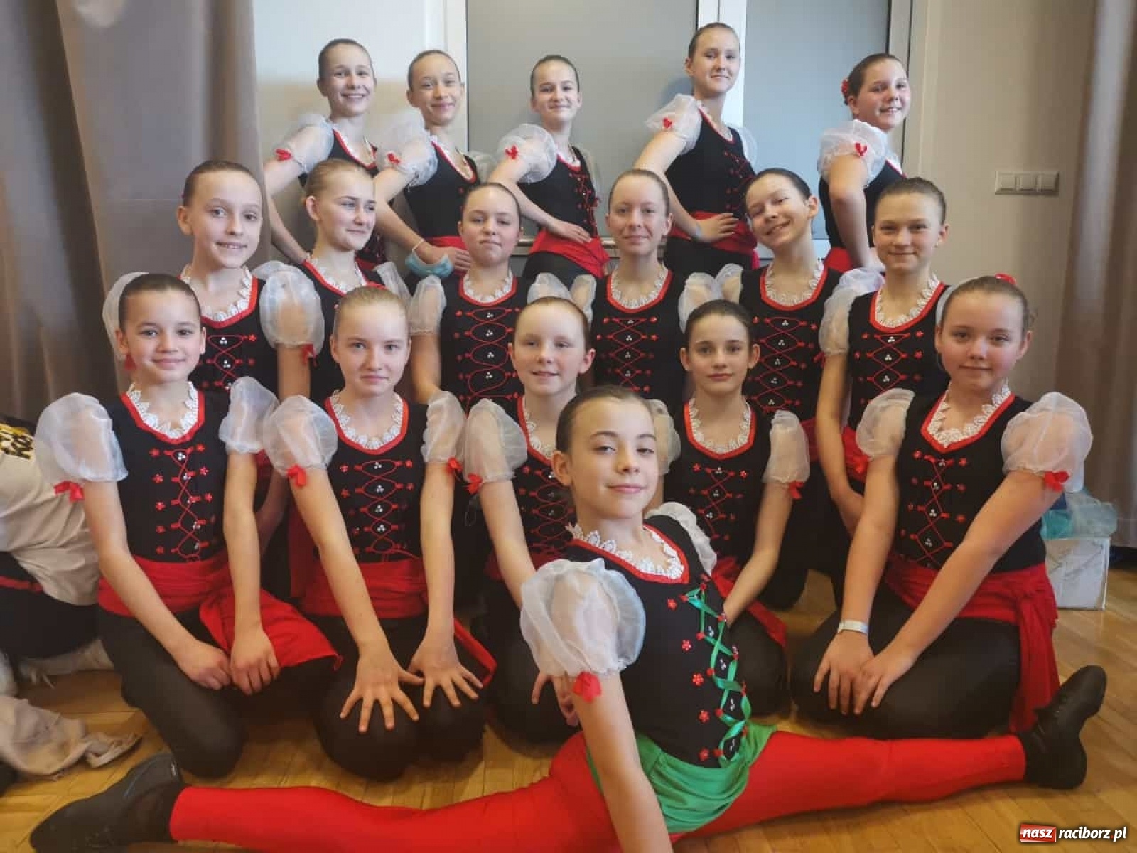 Zdjęcie w galerii na portalu naszraciborz.pl: Stowarzyszenia Źródło i Bajtel z sukcesami zaprezentowały się w Rybniku wiadomości z regionu