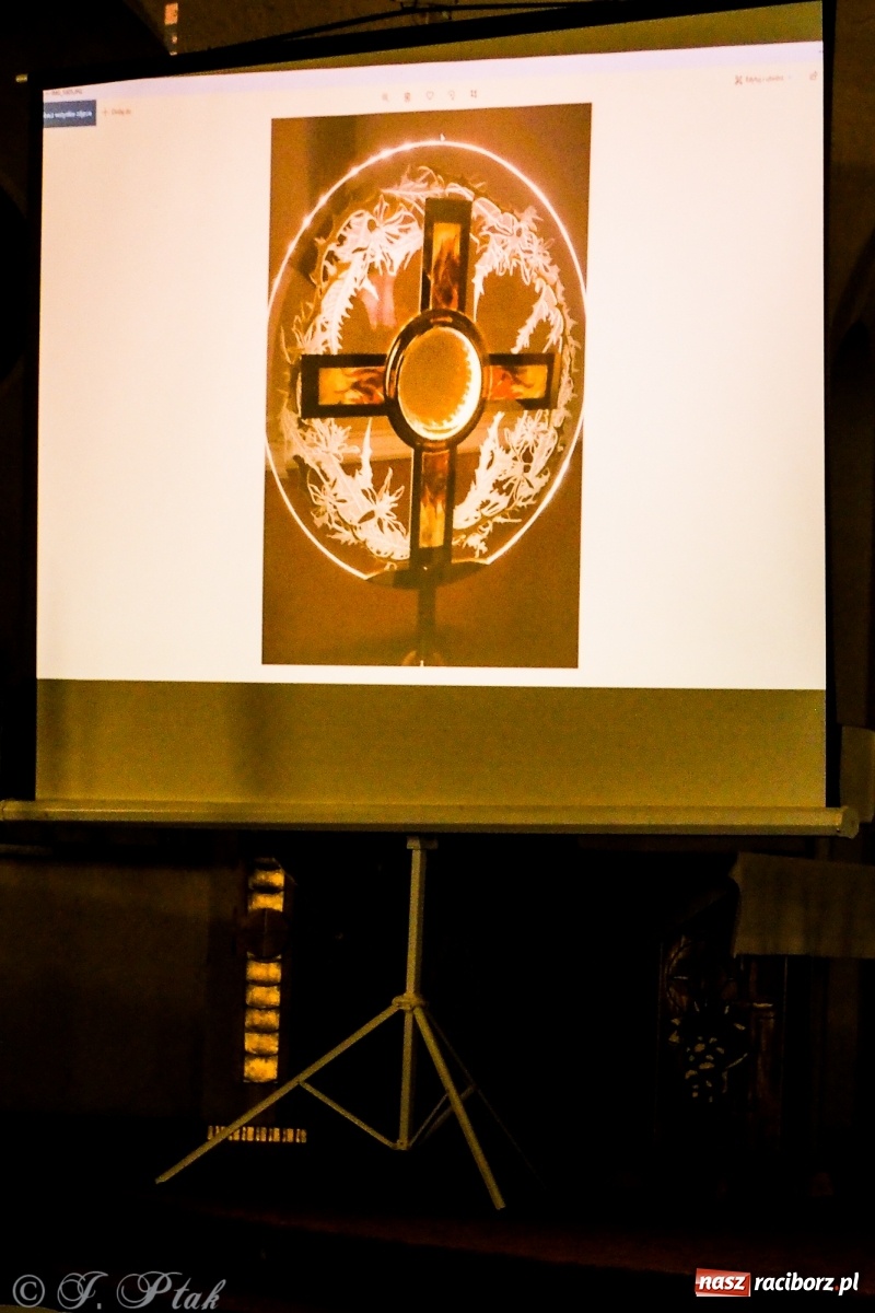 Zdjęcie w galerii na portalu naszraciborz.pl: W piątek w kościele NSPJ rozpocznie się wieczysta adoracja wiadomości z regionu