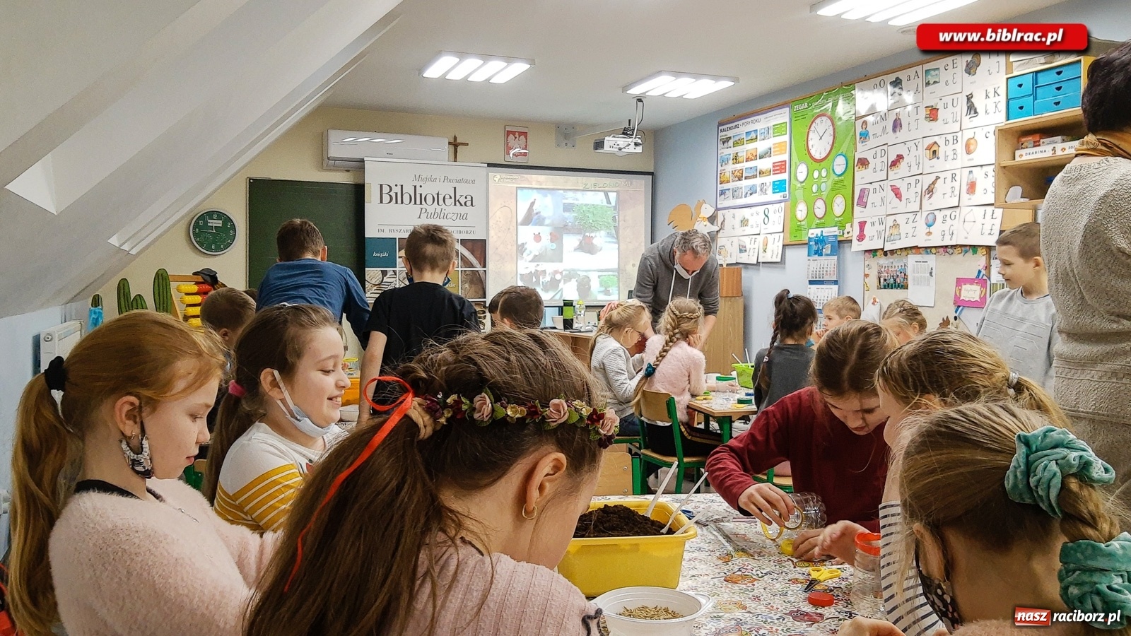 Zdjęcie w galerii na portalu naszraciborz.pl: Rośliny w życiu człowieka. Warsztaty dla dzieci w Brzeziu [FOTO] wiadomości z regionu