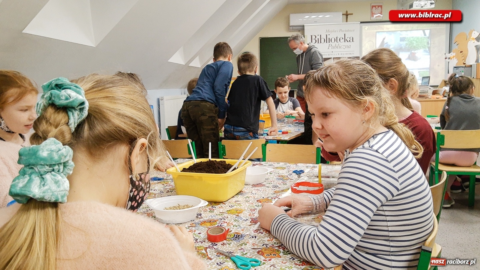 Zdjęcie w galerii na portalu naszraciborz.pl: Rośliny w życiu człowieka. Warsztaty dla dzieci w Brzeziu [FOTO] wiadomości z regionu