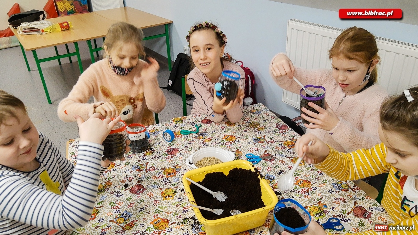 Zdjęcie w galerii na portalu naszraciborz.pl: Rośliny w życiu człowieka. Warsztaty dla dzieci w Brzeziu [FOTO] wiadomości z regionu