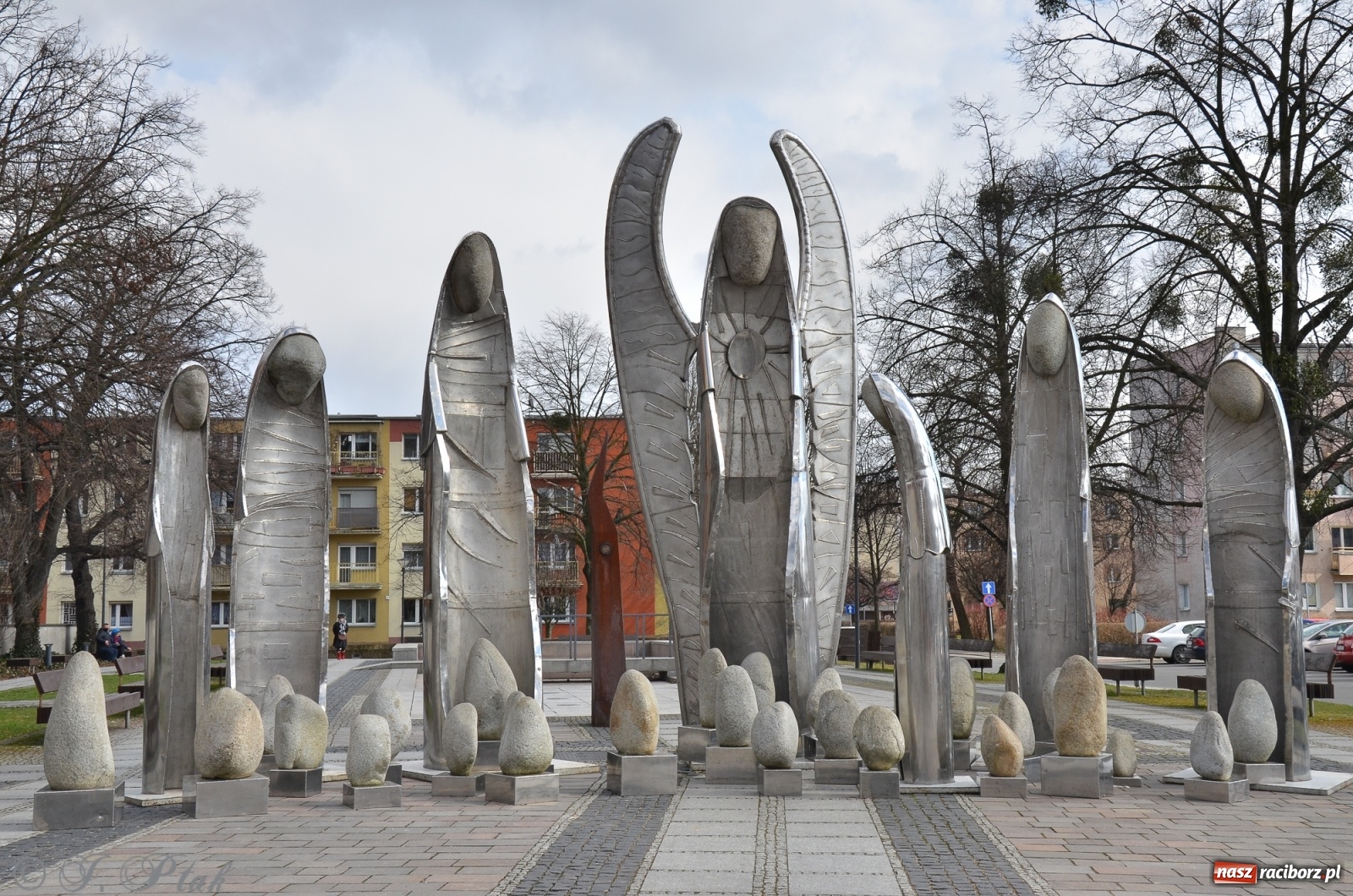 Zdjęcie w galerii na portalu naszraciborz.pl: Ratusz odpowiada na pytanie o koszty klownów i aniołów wiadomości z regionu