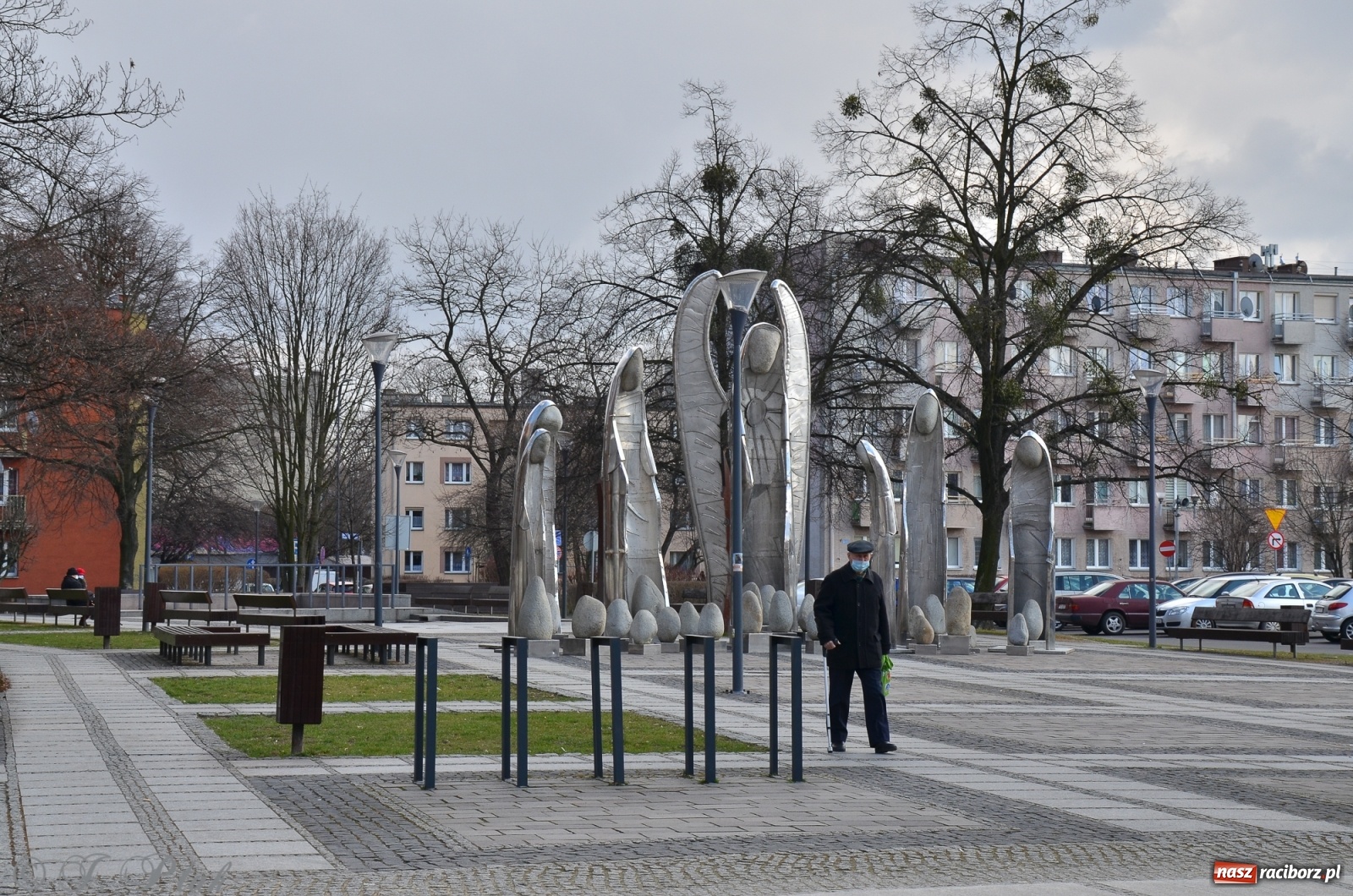 Zdjęcie w galerii na portalu naszraciborz.pl: Ratusz odpowiada na pytanie o koszty klownów i aniołów wiadomości z regionu