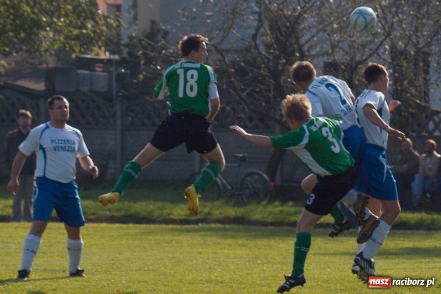 Zdjęcie w galerii na portalu naszraciborz.pl: Tworków nie złamał kuźniańskiej Stali wiadomości z regionu