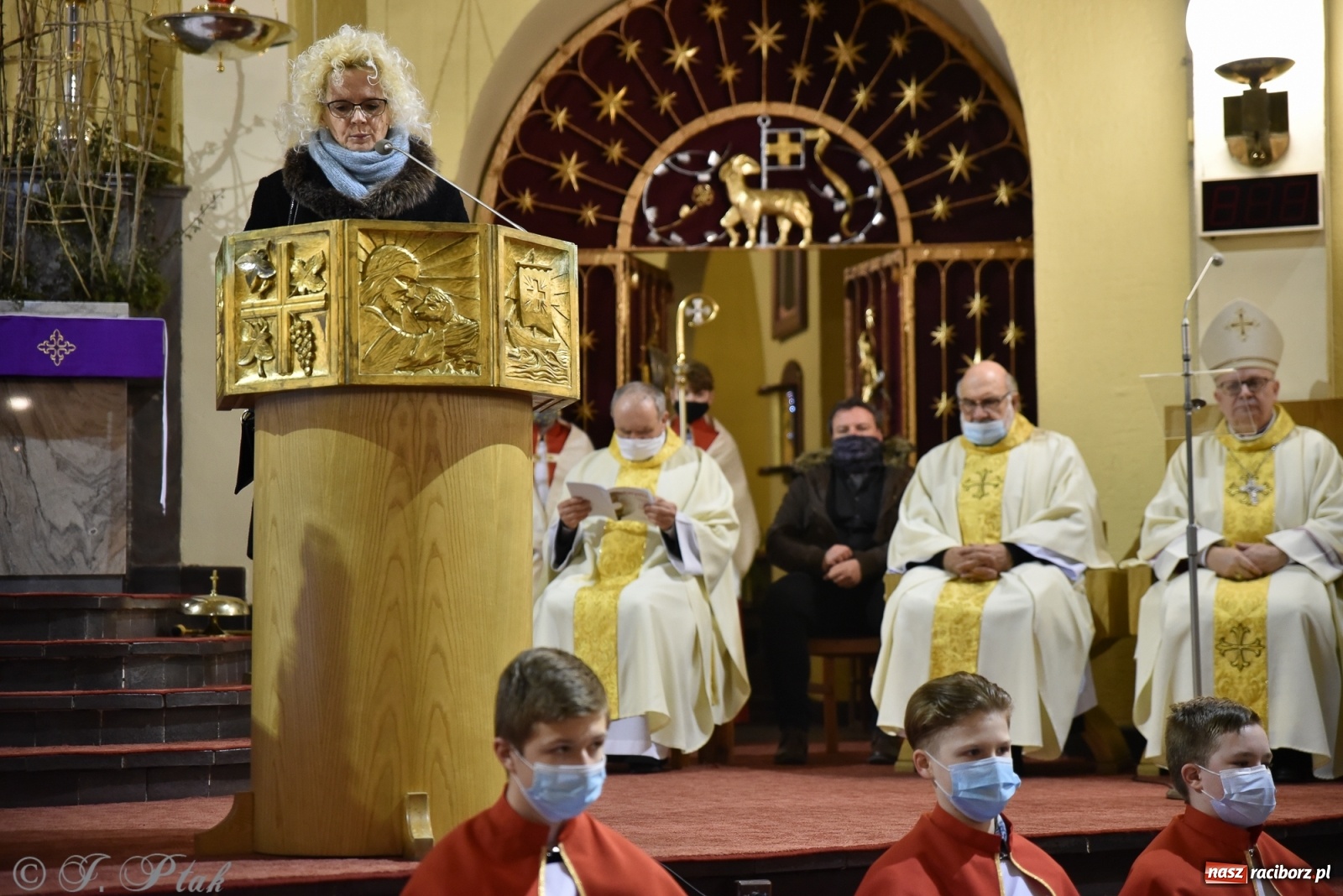 Zdjęcie w galerii na portalu naszraciborz.pl: Inauguracja wieczystej adoracji w kościele NSPJ w Raciborzu [WIDEOREPORTAŻ] wiadomości z regionu