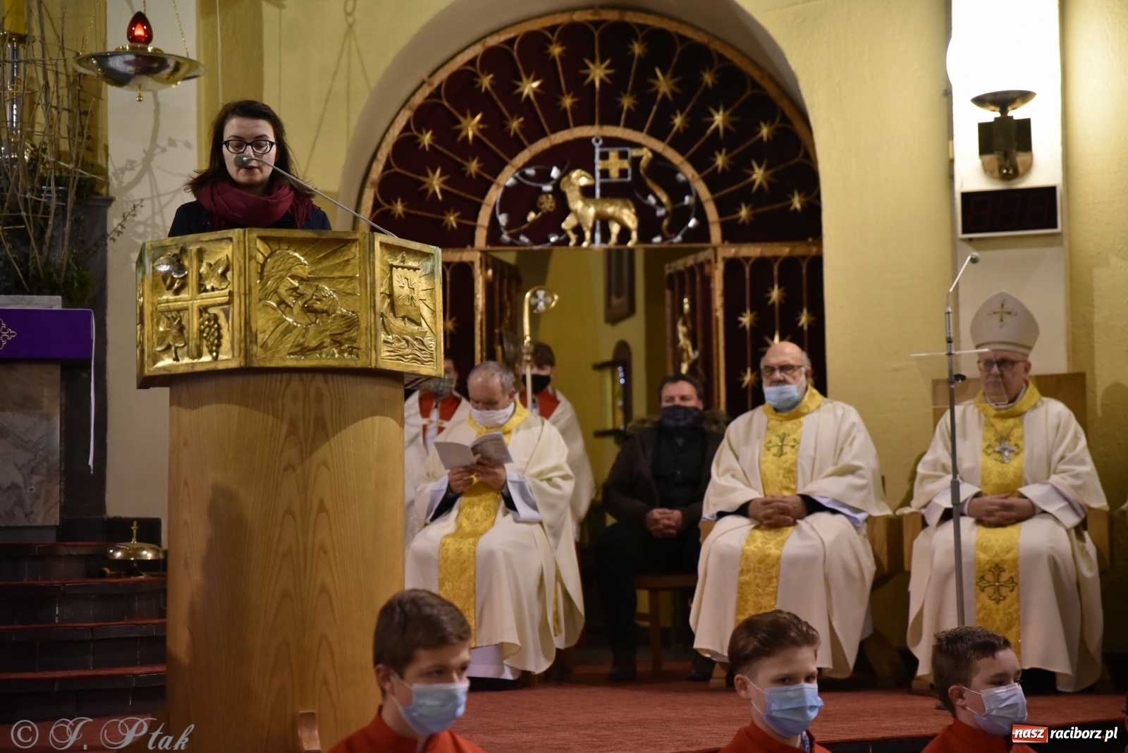 Zdjęcie w galerii na portalu naszraciborz.pl: Inauguracja wieczystej adoracji w kościele NSPJ w Raciborzu [WIDEOREPORTAŻ] wiadomości z regionu