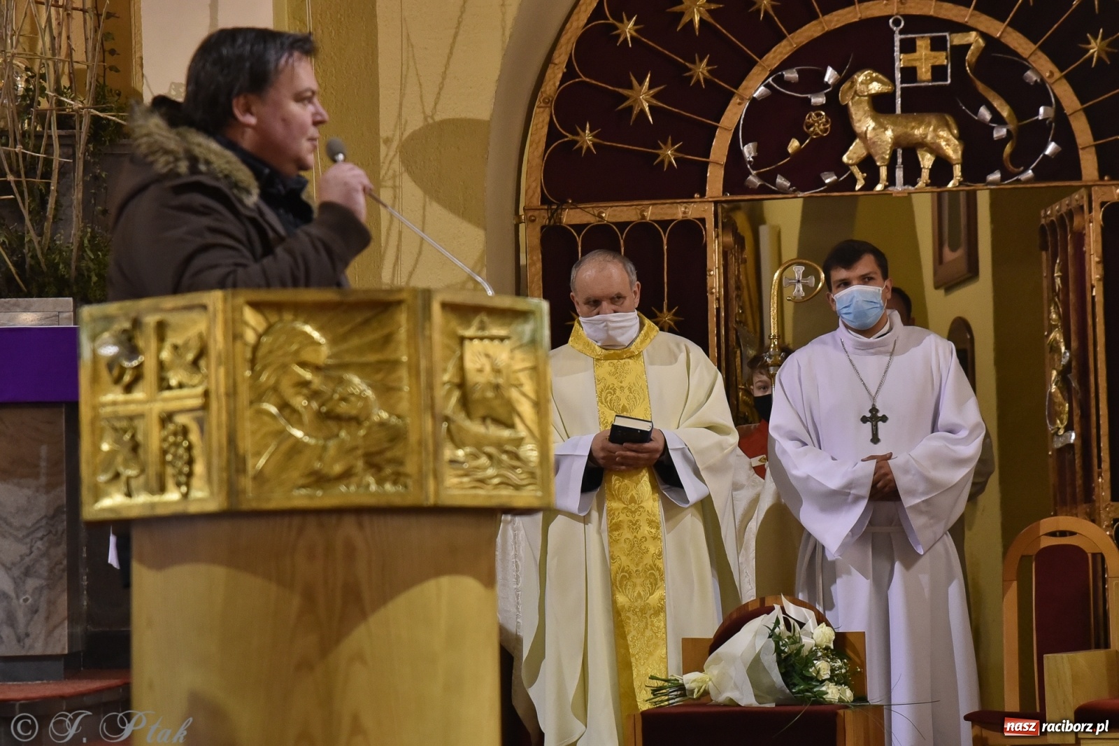 Zdjęcie w galerii na portalu naszraciborz.pl: Inauguracja wieczystej adoracji w kościele NSPJ w Raciborzu [WIDEOREPORTAŻ] wiadomości z regionu