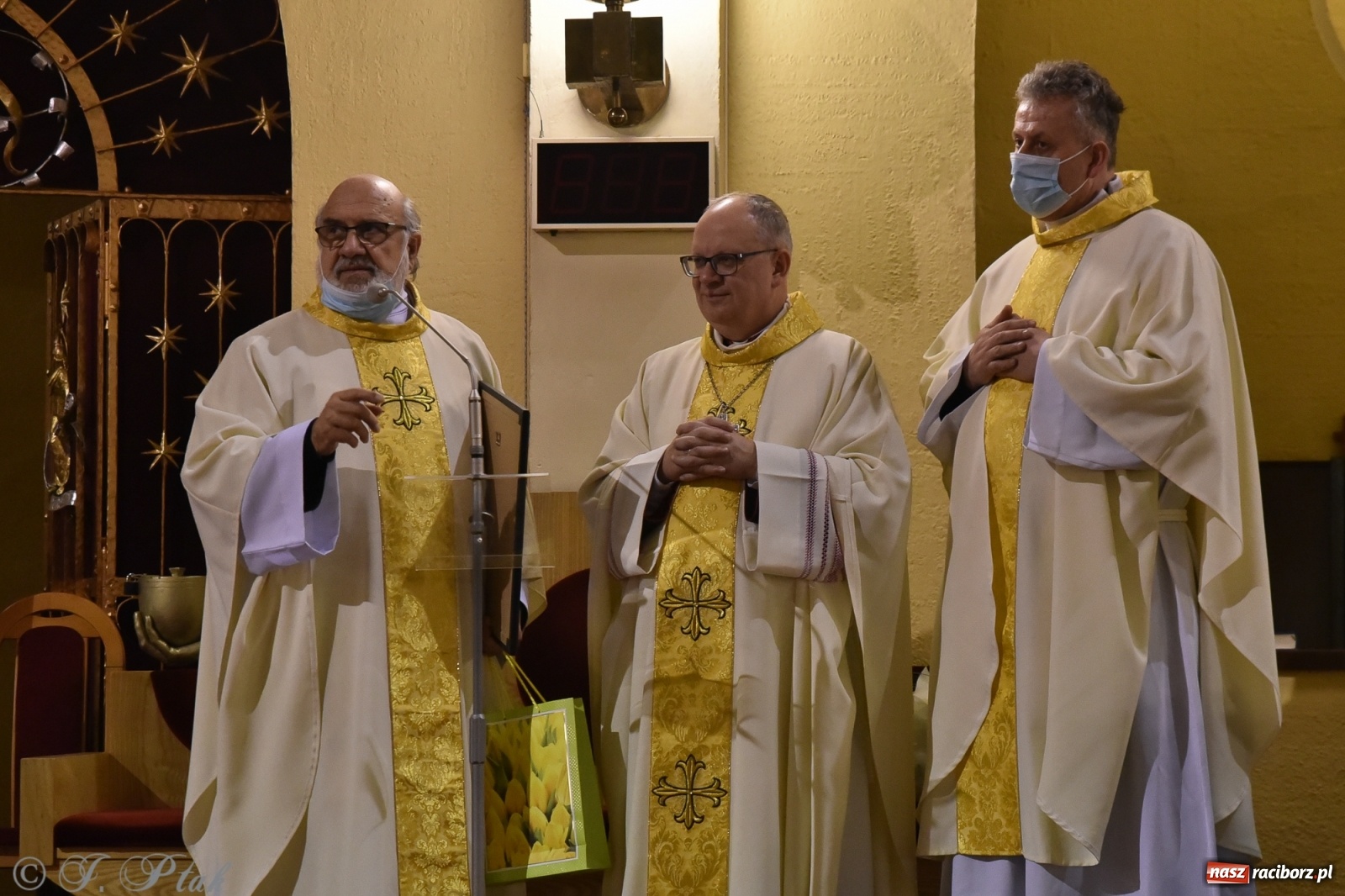 Zdjęcie w galerii na portalu naszraciborz.pl: Inauguracja wieczystej adoracji w kościele NSPJ w Raciborzu [WIDEOREPORTAŻ] wiadomości z regionu