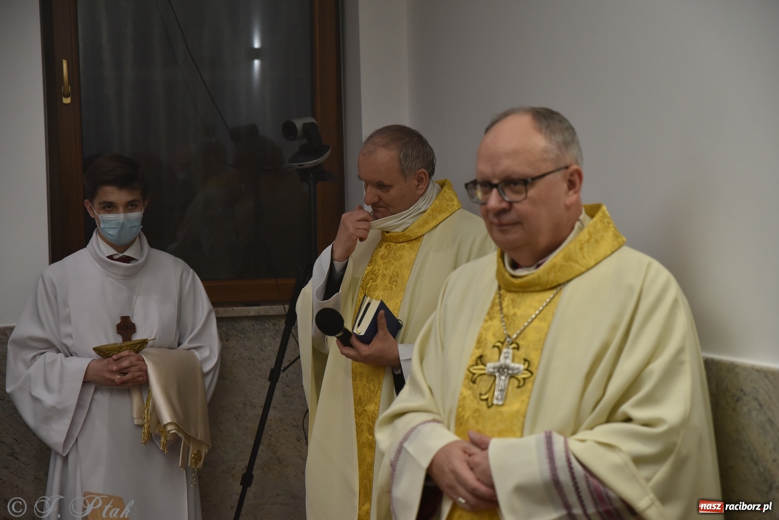 Zdjęcie w galerii na portalu naszraciborz.pl: Inauguracja wieczystej adoracji w kościele NSPJ w Raciborzu [WIDEOREPORTAŻ] wiadomości z regionu