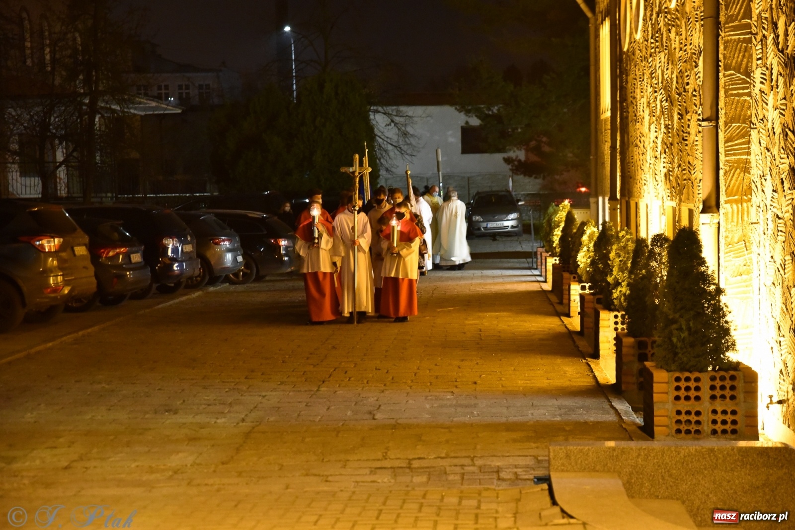 Zdjęcie w galerii na portalu naszraciborz.pl: Inauguracja wieczystej adoracji w kościele NSPJ w Raciborzu [WIDEOREPORTAŻ] wiadomości z regionu