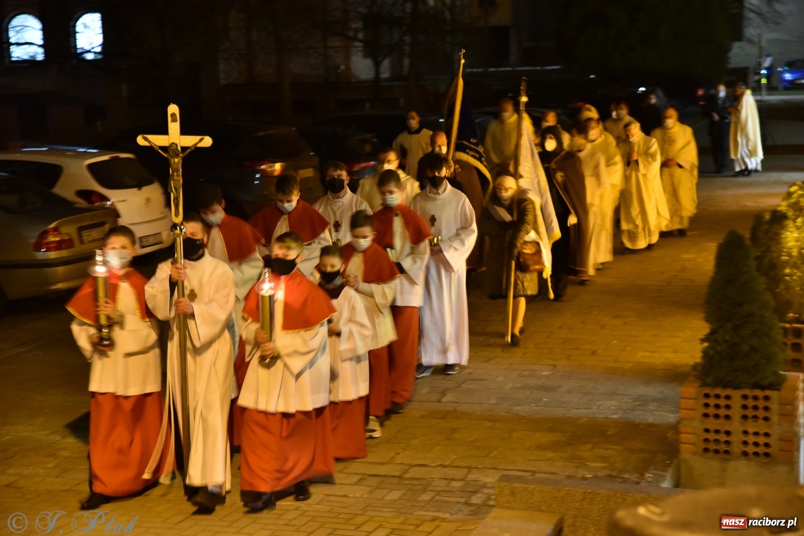 Zdjęcie w galerii na portalu naszraciborz.pl: Inauguracja wieczystej adoracji w kościele NSPJ w Raciborzu [WIDEOREPORTAŻ] wiadomości z regionu