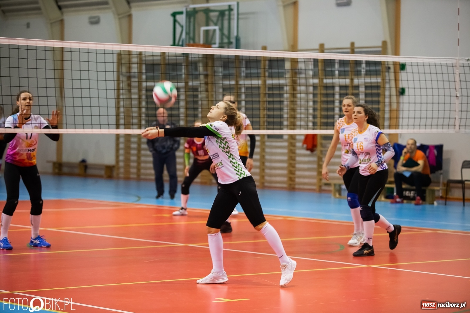 Zdjęcie w galerii na portalu naszraciborz.pl: Kolejne spotkanie UKS Krzanowice bez punktów [FOTO] wiadomości z regionu