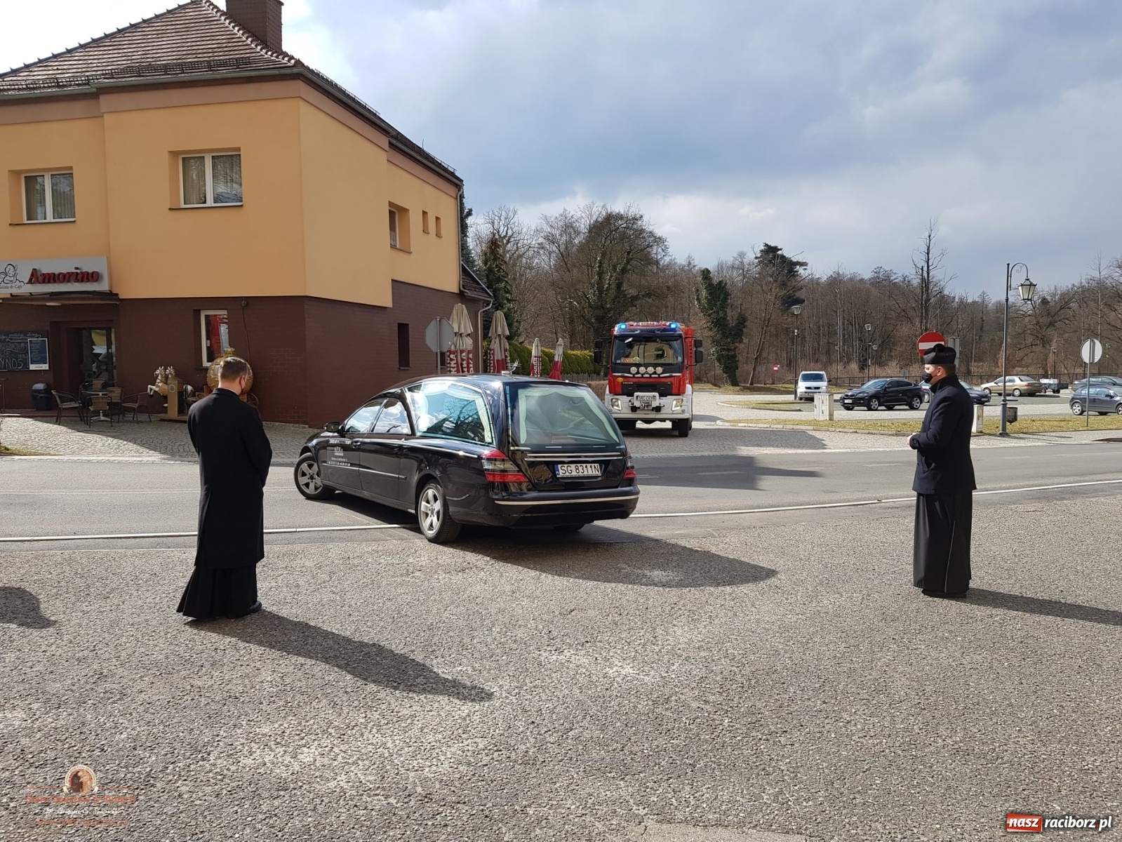Zdjęcie w galerii na portalu naszraciborz.pl: Ostatnie pożegnanie ks. bp. Gerarda Kusza wiadomości z regionu
