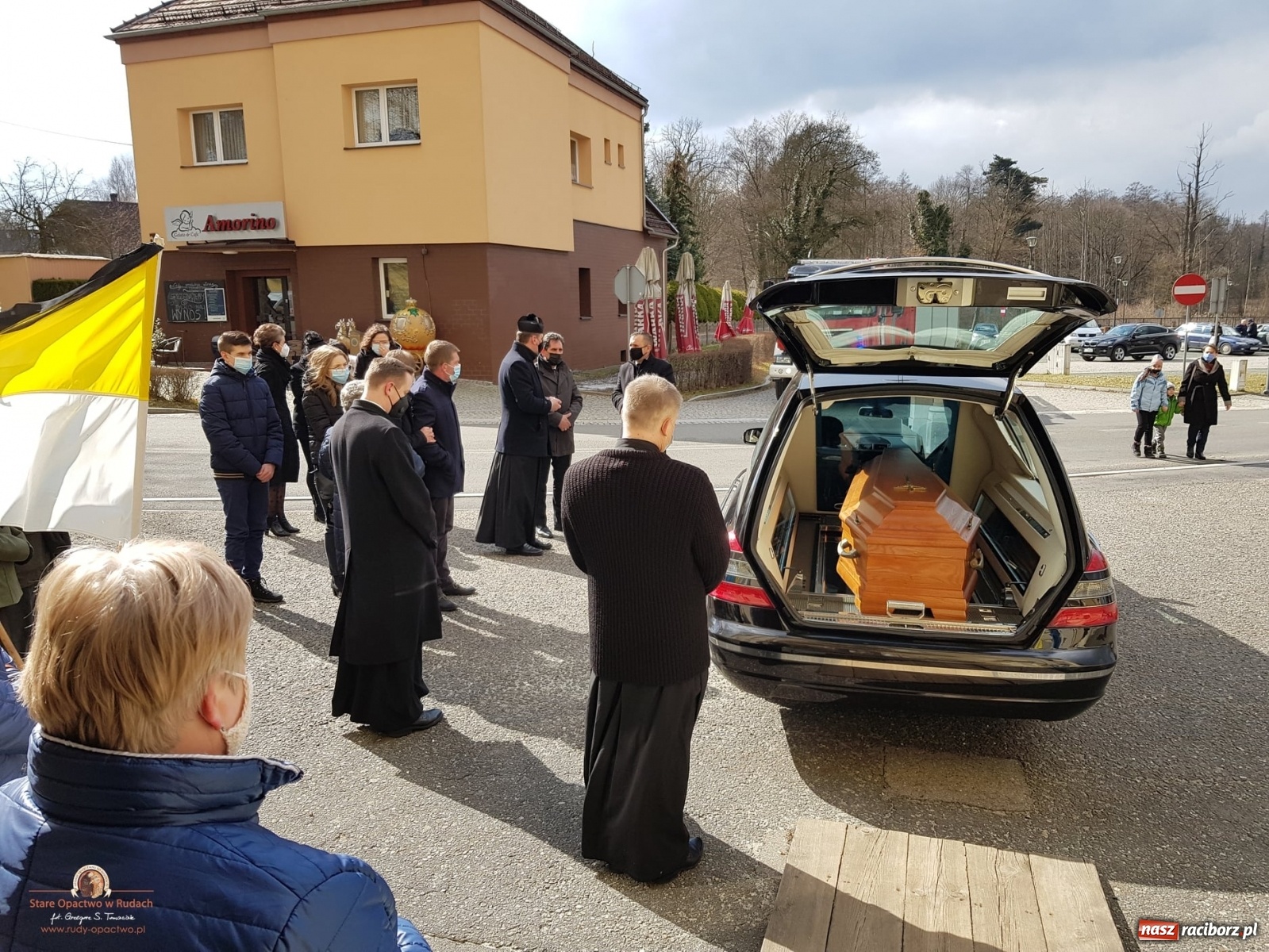 Zdjęcie w galerii na portalu naszraciborz.pl: Ostatnie pożegnanie ks. bp. Gerarda Kusza wiadomości z regionu