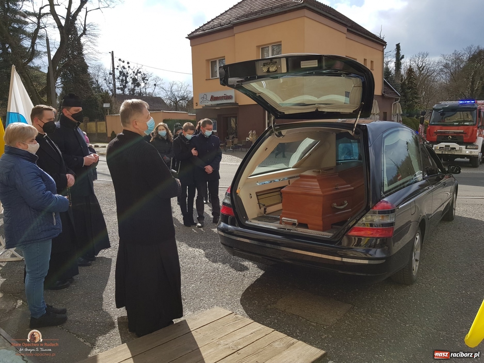 Zdjęcie w galerii na portalu naszraciborz.pl: Ostatnie pożegnanie ks. bp. Gerarda Kusza wiadomości z regionu