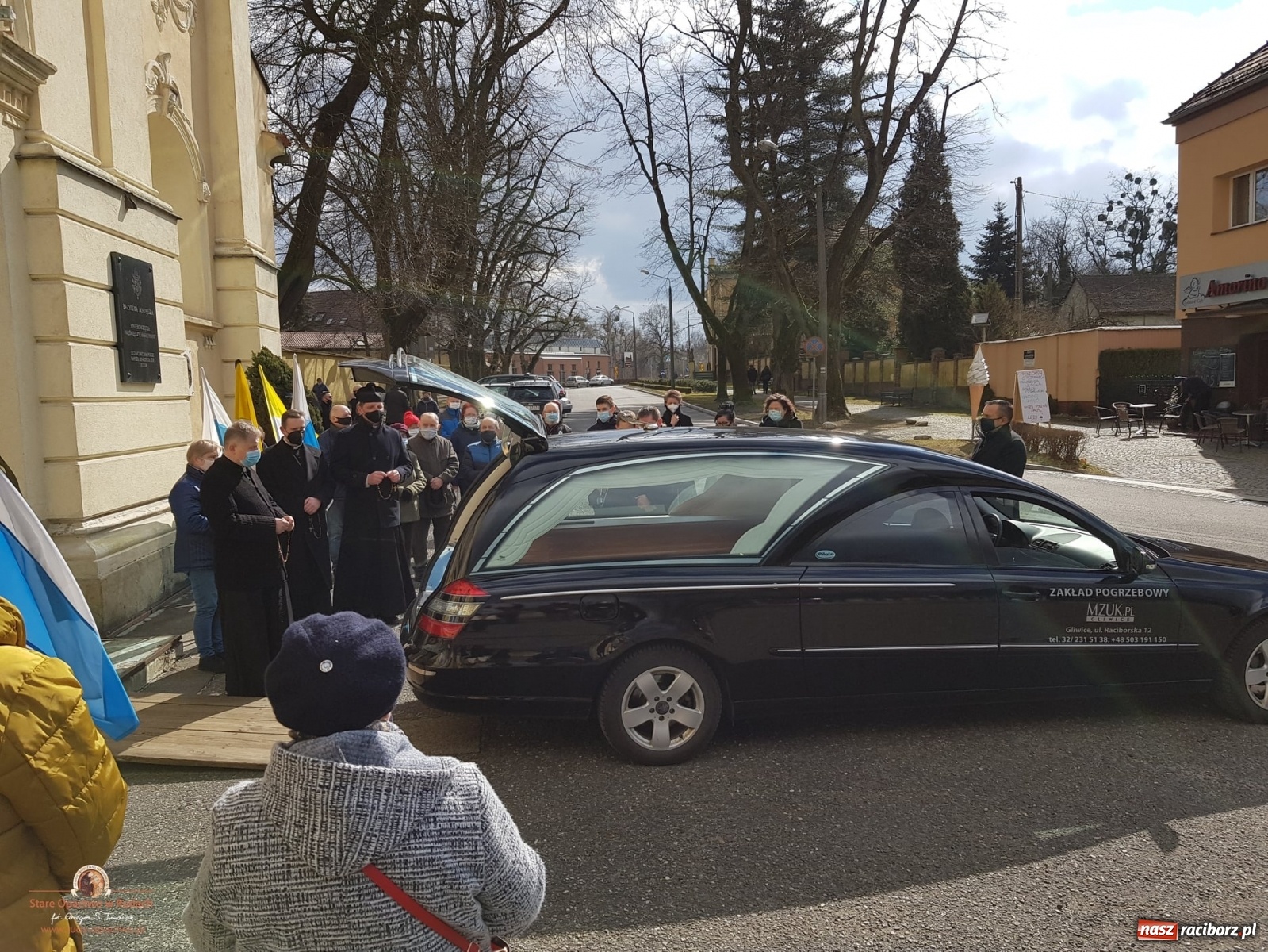 Zdjęcie w galerii na portalu naszraciborz.pl: Ostatnie pożegnanie ks. bp. Gerarda Kusza wiadomości z regionu