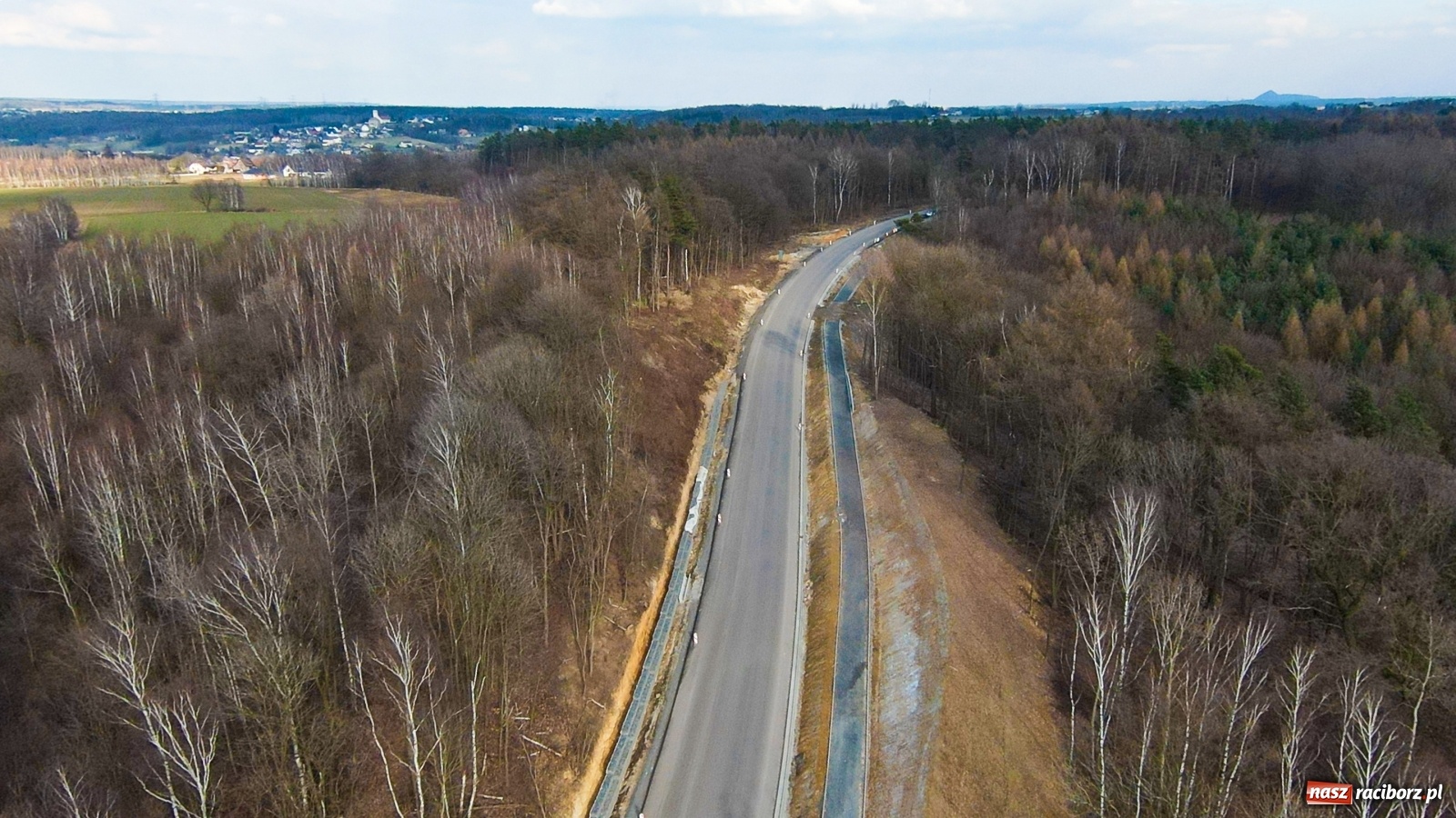 Zdjęcie w galerii na portalu naszraciborz.pl: Raport z przebudowy DW 935 Racibórz-Kornowac-Rzuchów [FOTO] wiadomości z regionu