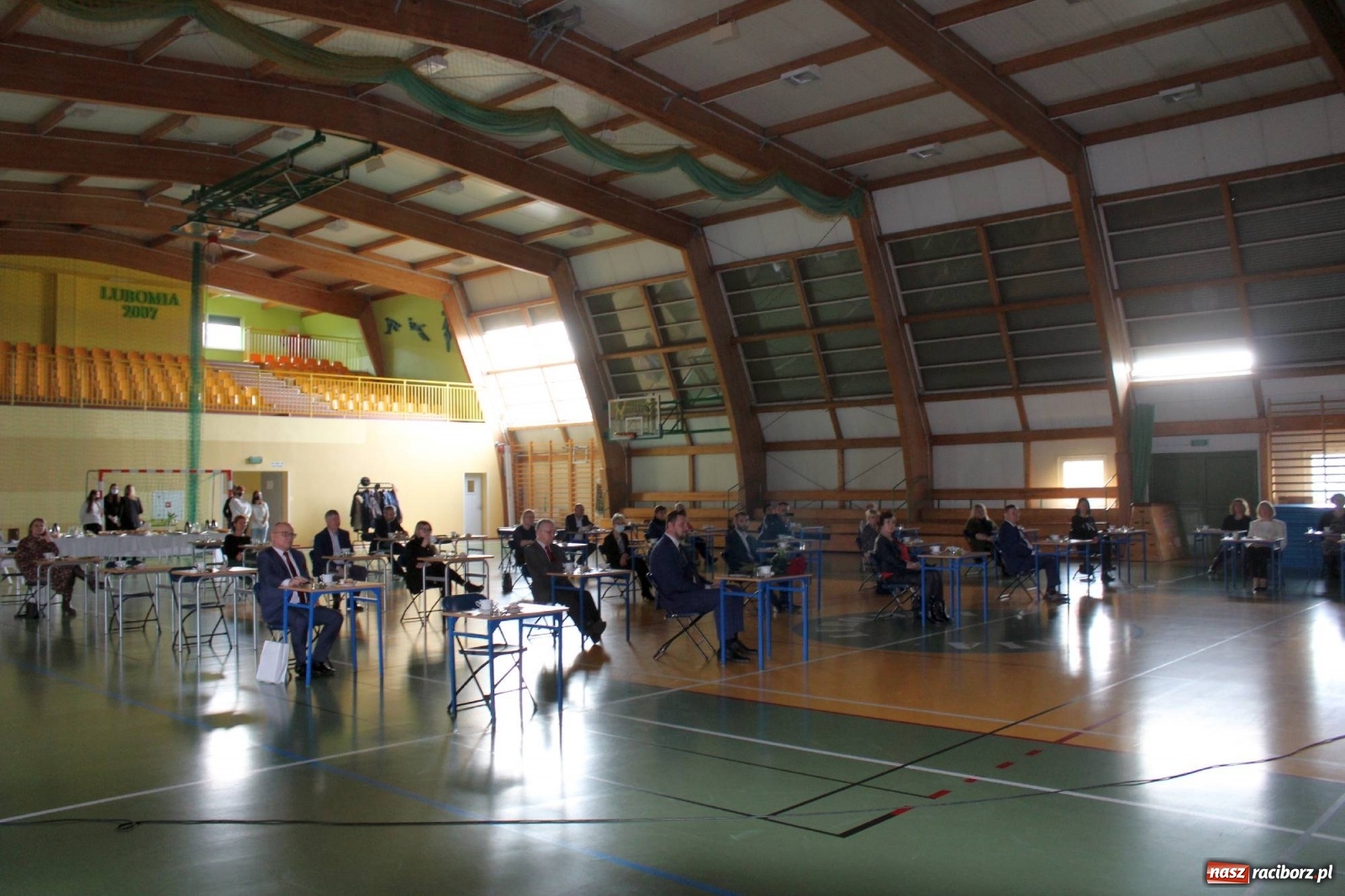 Zdjęcie w galerii na portalu naszraciborz.pl: Godki i bojki Strzałki - obraz małej ojczyzny na kartach książki wiadomości z regionu