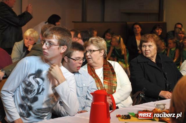 Zdjęcie w galerii na portalu naszraciborz.pl: Przełamują bariery wiadomości z regionu